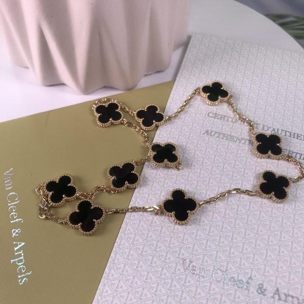 VAN CLEEF & ARPEL ALHAMBRA NECKLACE ONYX 10 MOTIFS