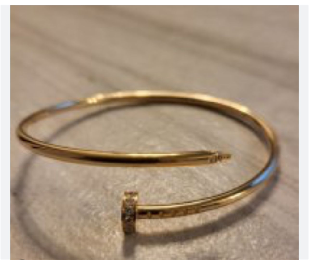 How To Wear Cartier Juste Un Clou Bracelet & How To Fix It If I found it Bending Or Slant ?