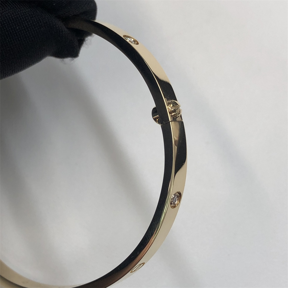 Cartier Love Bracelet 6 Diamonds Yellow Gold Replica B6047217 Luxury Brand Jewellery Manufacturer