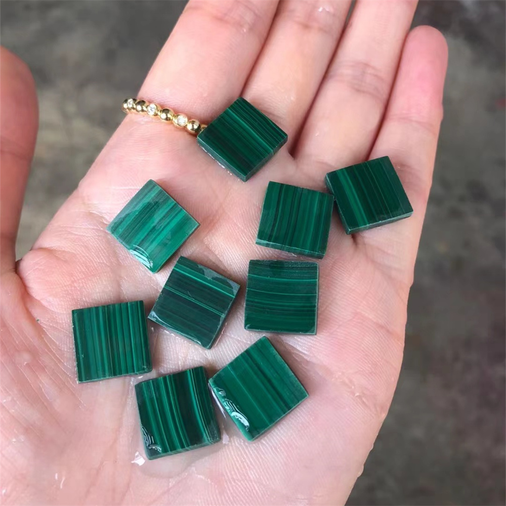 Van Cleef Arpels malachite stone