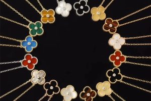 Van Cleef Limited Edition Pendant Necklace Collection