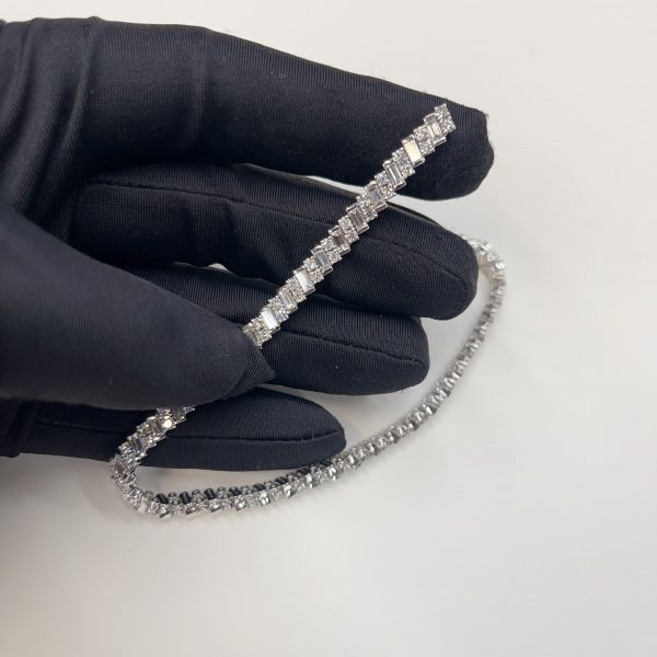 High quality replica designer jewerly 18k white gold Cartier reflection diamond flexible bracelet