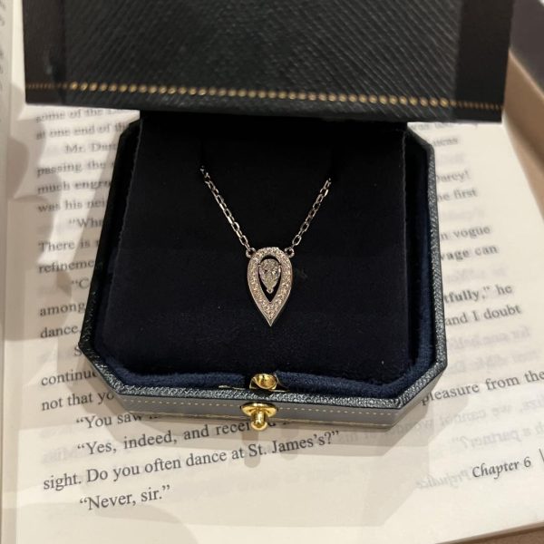 Move Fiery 0.4ct diamond pendant necklace white gold replica