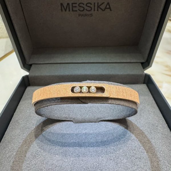 Messika Move Noa Ciselé Bangle 0.15ct Dupe