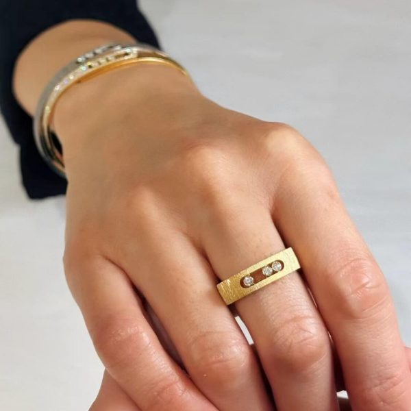 Move Noa cesele ring 3 diamonds new release