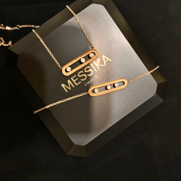 Move classique cisele bracelet and necklace jewelry set factory price